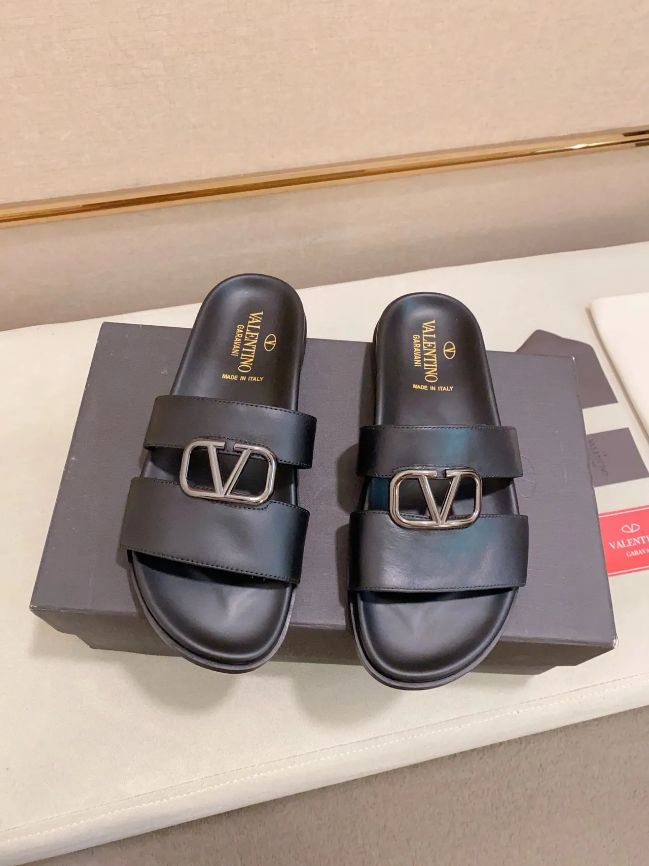 Valentino Ouvert Noir Marine à double bride Métal VLogo Boucle Sandales 11