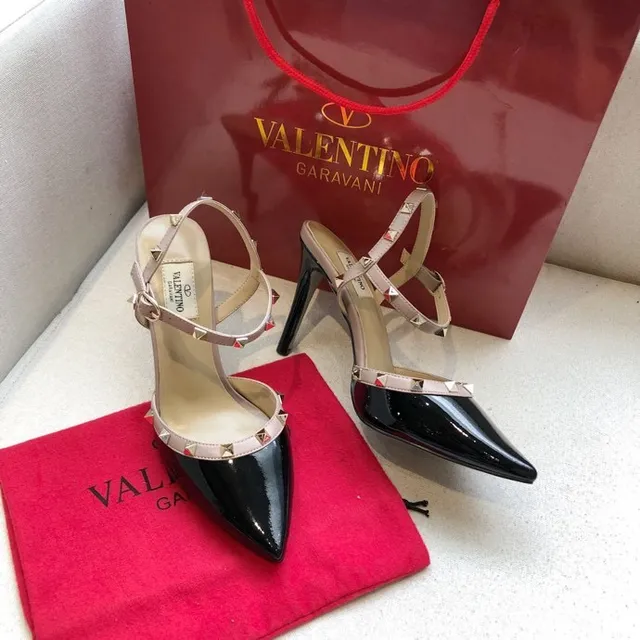 Valentino Rockstud Black and Nude Patent Leather Stilettos 4