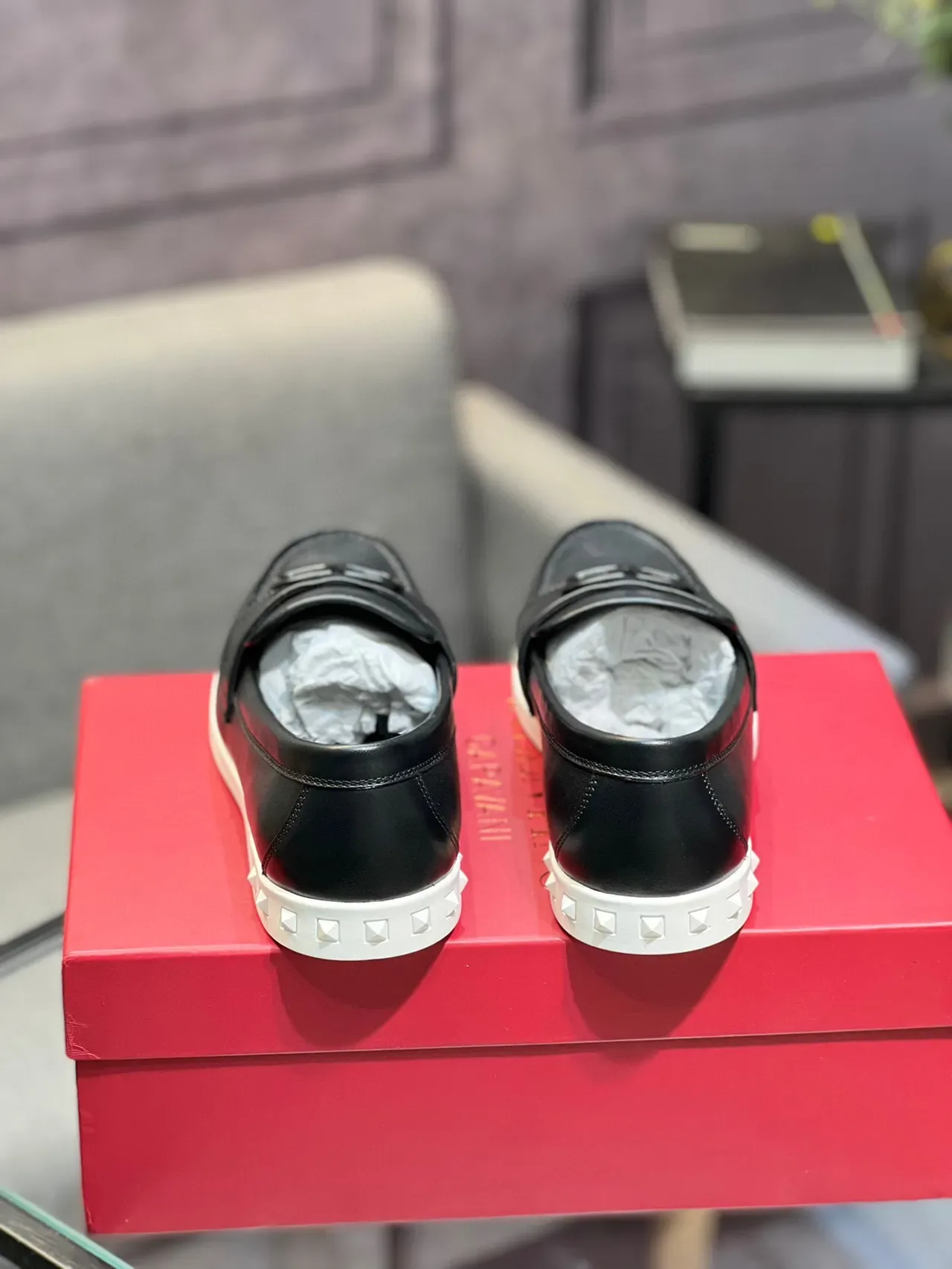 Valentino Rockstud Preto Branco Couro Fivela VLOGO Loafer 8