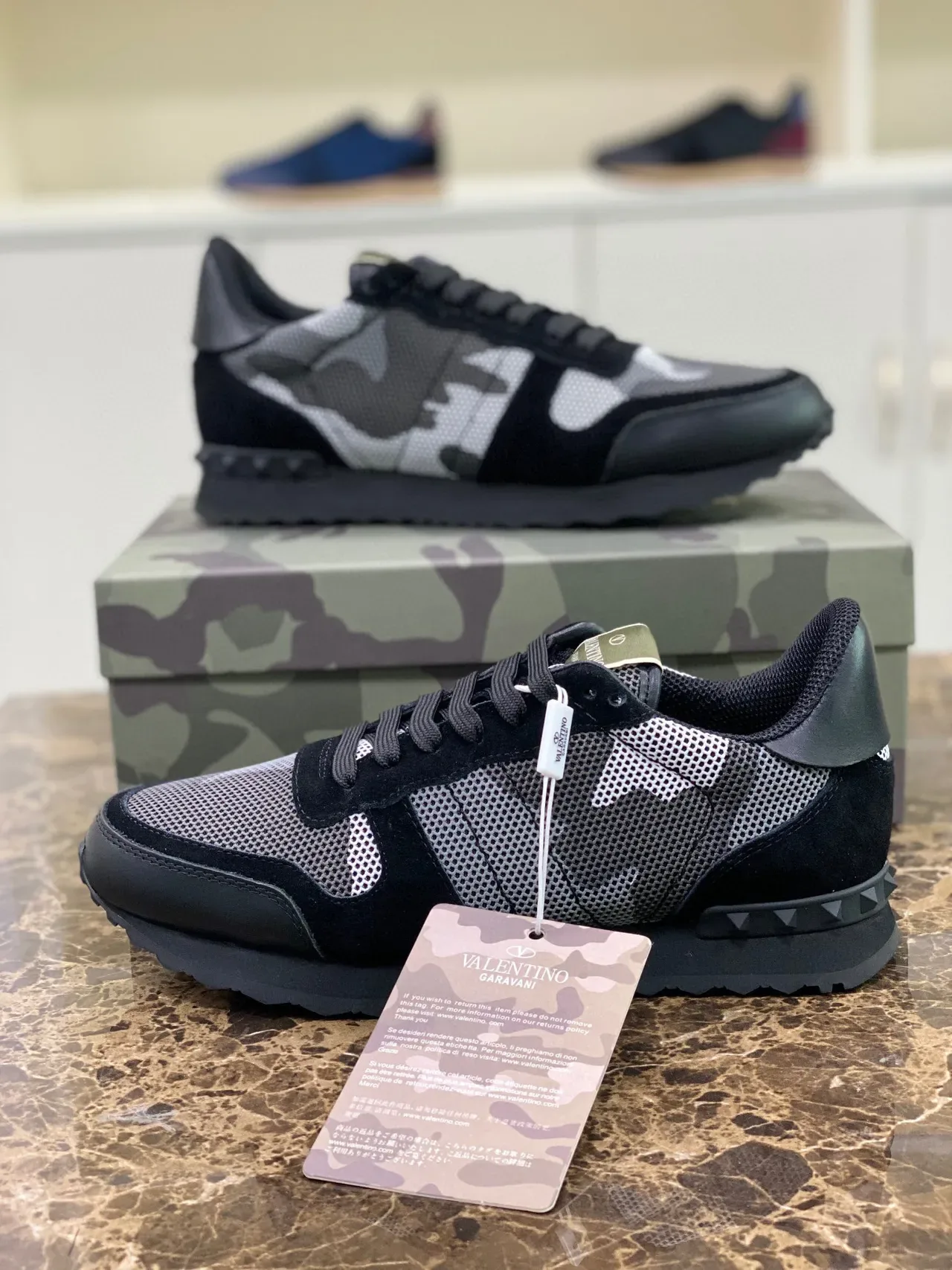 Valentino Rockstud Camouflage Mesh et Suède Lifestyle Sneakers 6