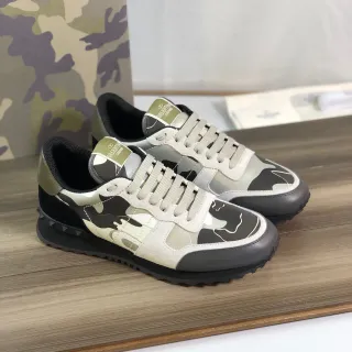 Valentino Rockstud Camuflaje-Impresión Zapatillas Lifestyle