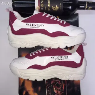 Valentino Rockstud Zapatillas chunky con suela blanca borgoña, suela media con contorno de ola