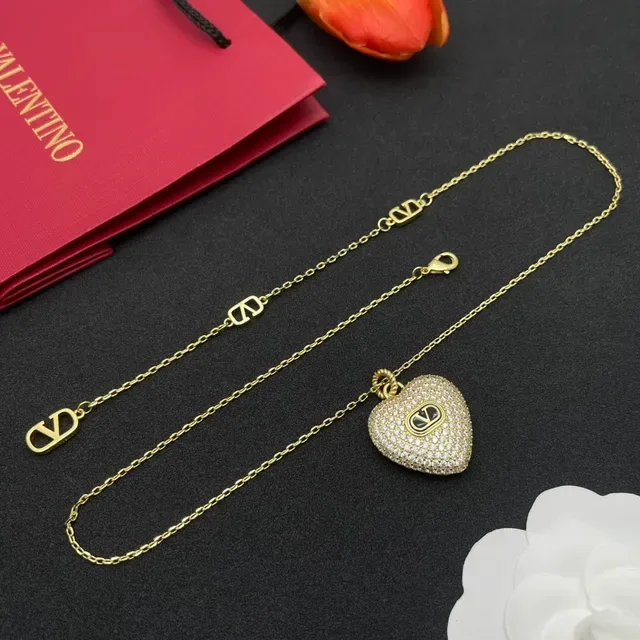 Valentino VLogo Cœur Pavé en ton doré collier 5