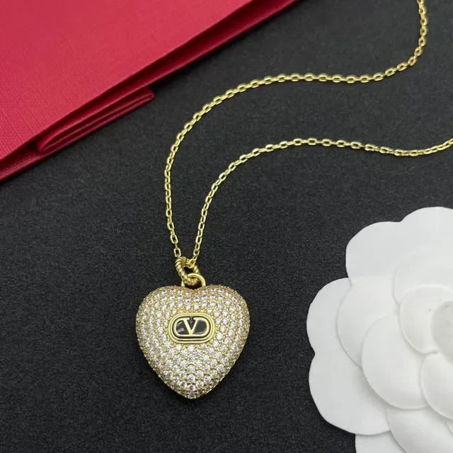Valentino VLogo Cœur Pavé en ton doré collier 7