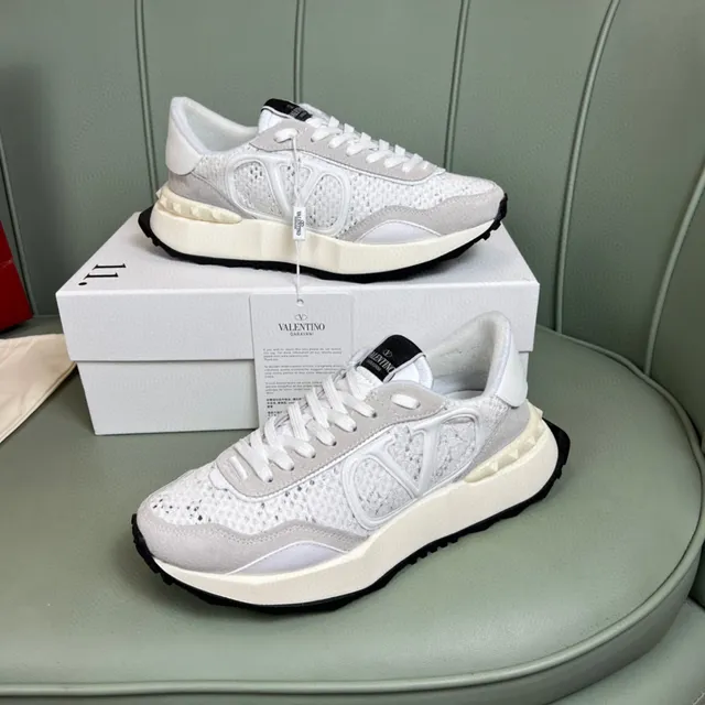 Valentino VLogo Runner sneakers lifestyle blancs gris perforés 7