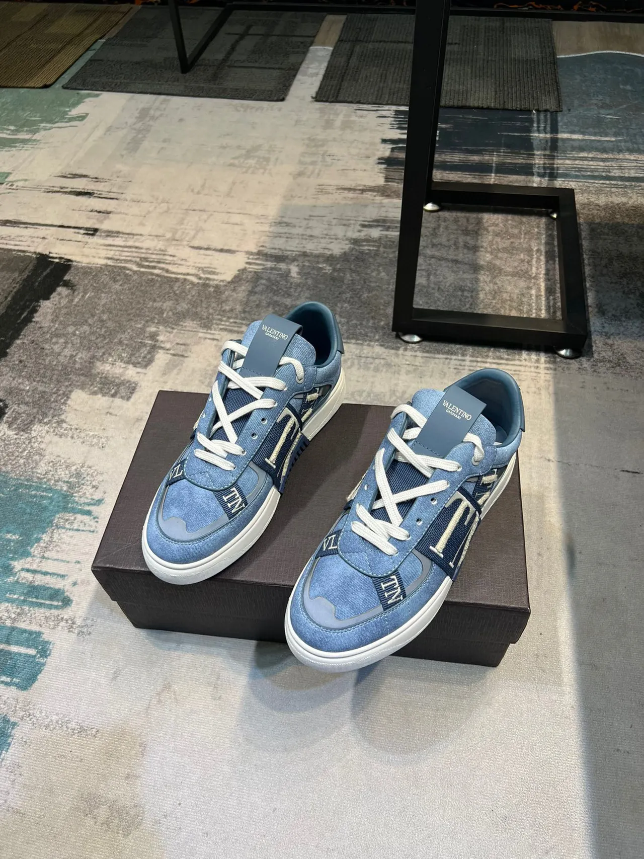 Valentino VLTN Tênis Lifestyle com Alça de Denim 5