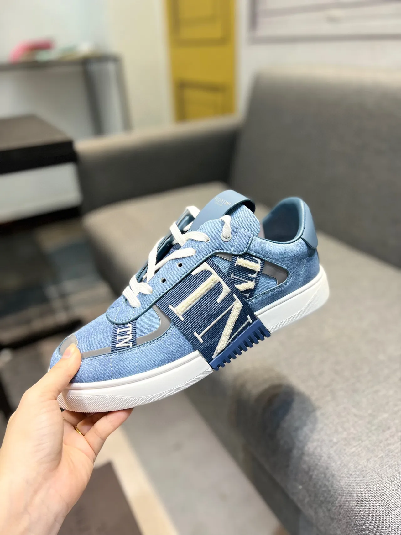 Valentino VLTN Tênis Lifestyle com Alça de Denim 9