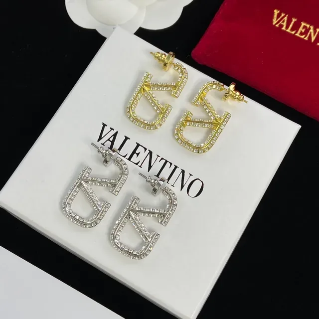 Valentino VLTN Pendientes con cristales pavé y logo geométrico 6