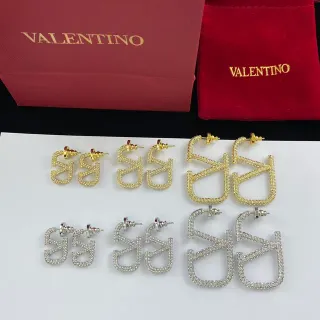 Valentino VLTN Pavé Crystal Logo Stud y Hoop pendientes