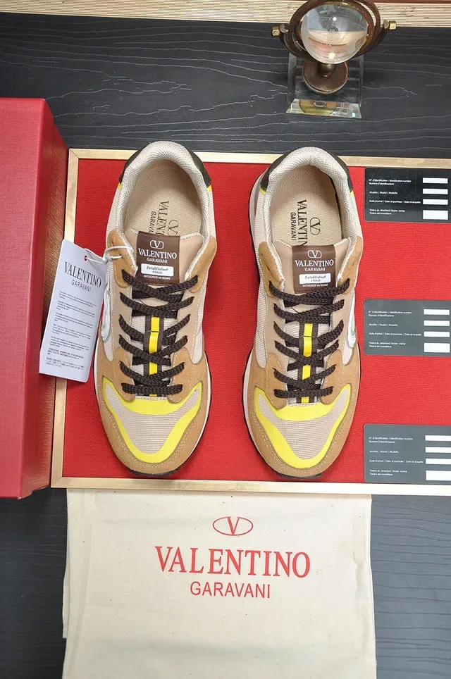 Valentino VLTN Runner Sneakers Lifestyle Marron Tan Daim et Mesh 2