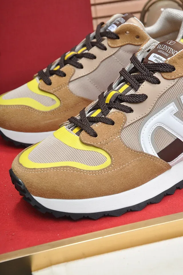 Valentino VLTN Runner Sneakers Lifestyle Marron Tan Daim et Mesh 7
