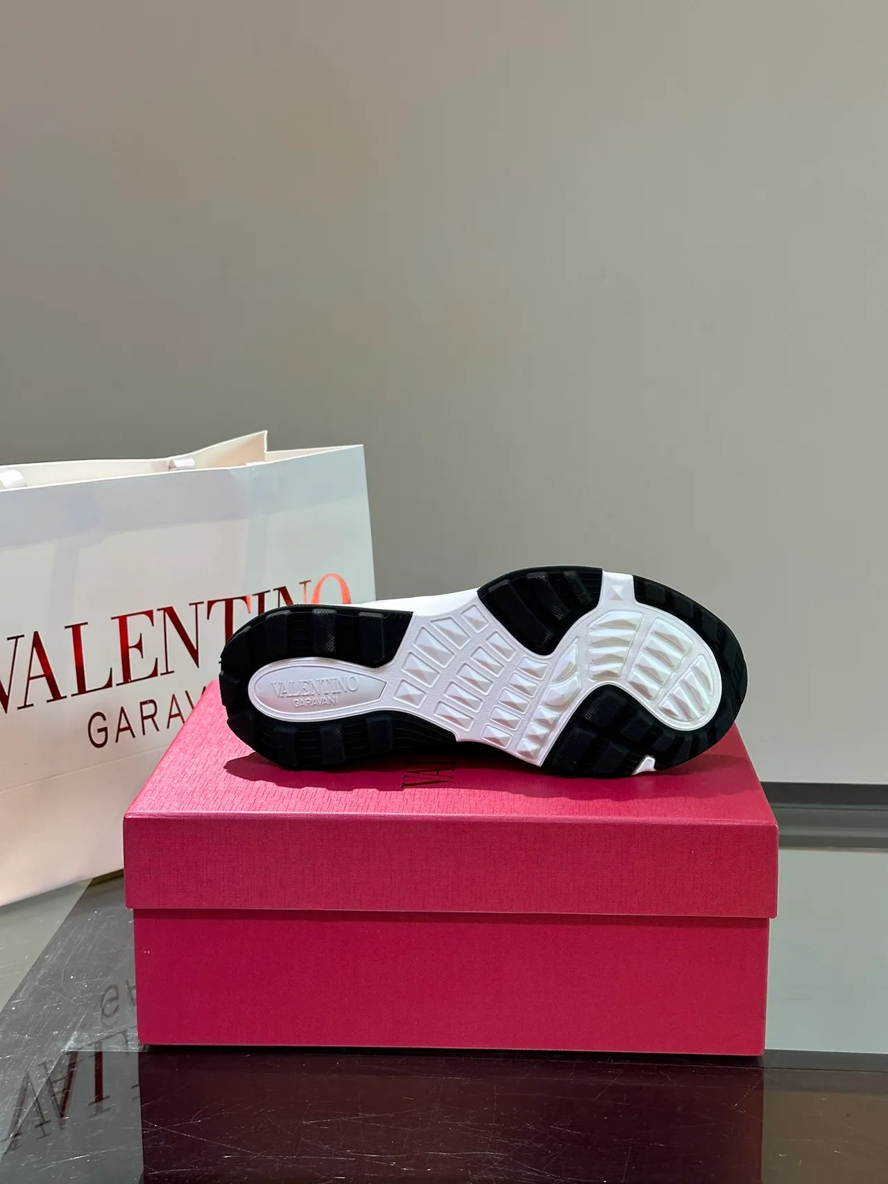 Valentino Branco Negro Sola Esculpida Upper Em Camadas Tênis Chunky 3