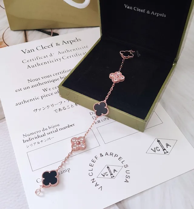 Van Cleef & Arpels Alhambra Bracelet Or Rose Noir et Diamants Pavé 6