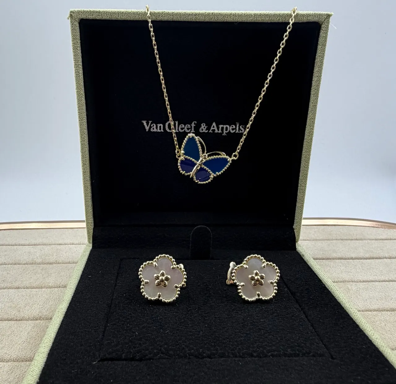 Van Cleef & Arpels Papillon Blue Enamel Butterfly Bracelet 2