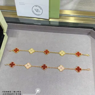 Van Cleef & Arpels Alhambra Five Motif Bracelet en émail rouge et diamants