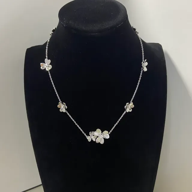 Van Cleef & Arpels Alhambra Floral Motif Gold and Diamond Necklace 6
