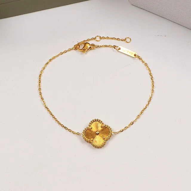 Van Cleef & Arpels Alhambra Or Argent Motif Trèfle à Quatre Feuilles Détail de Bordure Perlée Bracelet 4