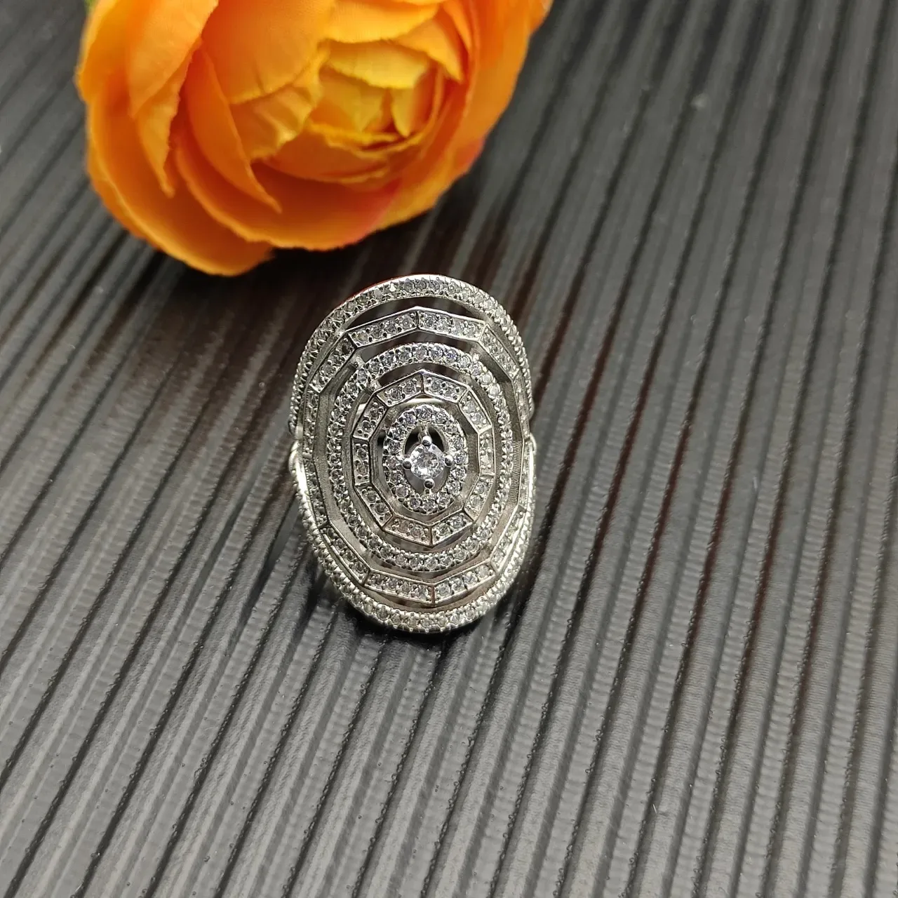 Van Cleef & Arpels Silver Transparent Multi-Tiered Concentric Octagonal Pavé-Set Diamonds Ring 8