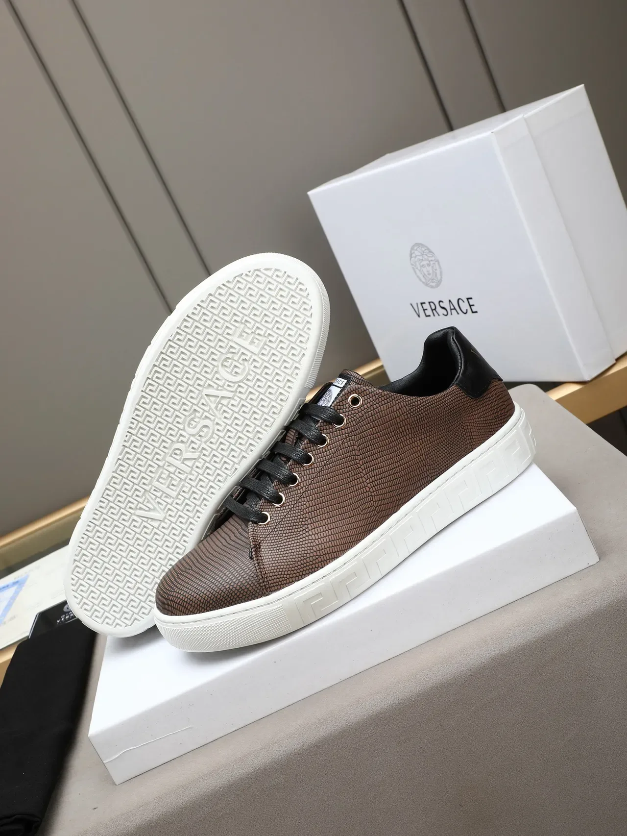 Versace Black White Reptile-Embossed Leather Greek Key Sole Lifestyle Sneakers 4