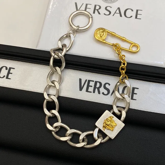 Versace Chain Reaction Medusa Curb-Link Two-Tone Bracelet 5