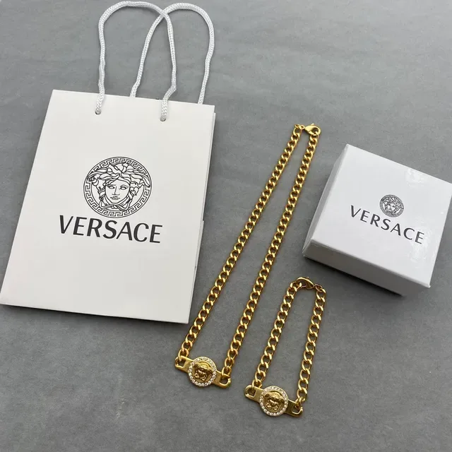 Versace Chain Reaction Medusa Head Bisel de Cristal Dourado Corrente Curb Pulseiras 4