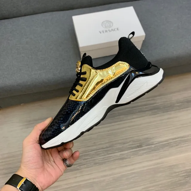 Versace Chain Reaction Chaussures chunky à peau de serpent et doré 3