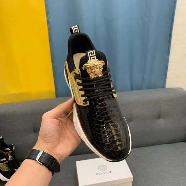 Versace Chain Reaction Chaussures chunky à peau de serpent et doré 12