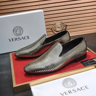 Versace Loafer Slip-On avec Upper Mosaïque Métallique Or Rouge