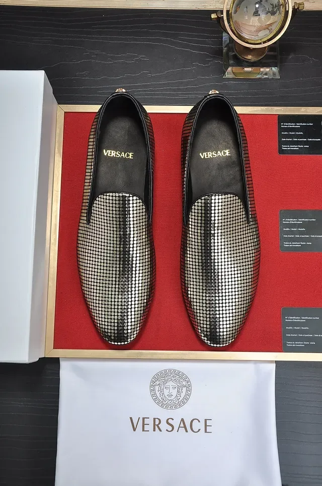 Versace Loafer Slip-On con Upper Mosaico Metálico Dorado Rojo 4