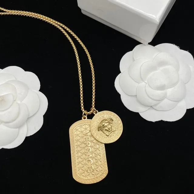 Collier à double pendentif Versace Medusa et Greca Dog Tag 4