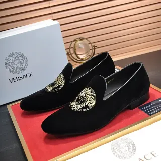 Mocassins Versace Medusa en Velours Brodé