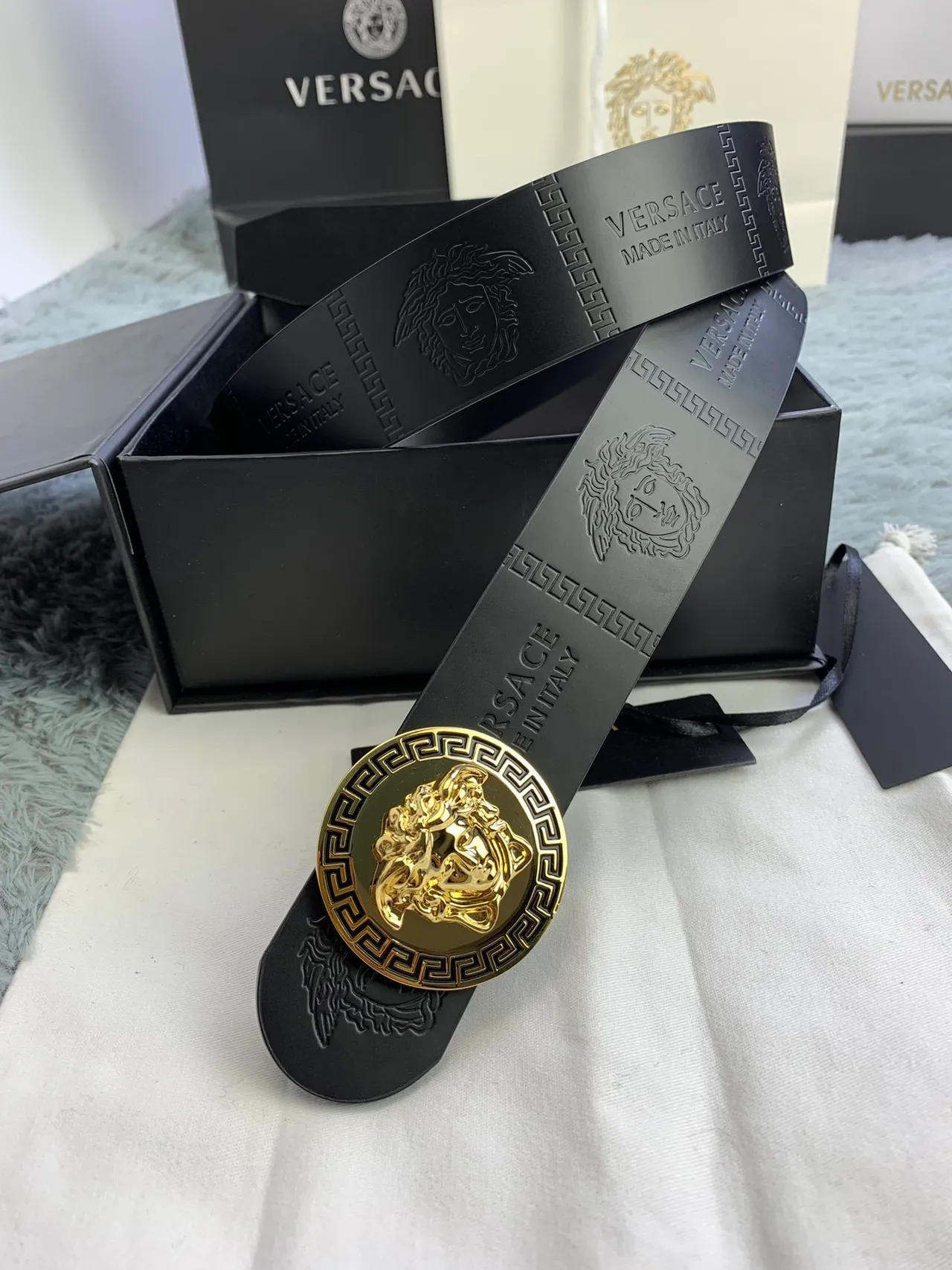 Versace Medusa Greek Key حزام جلد أسود 5
