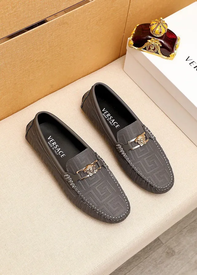 Versace Odissea Noir Doré Embossé Motif Greca Tête de Médusa Boucle Métal Loafer 9