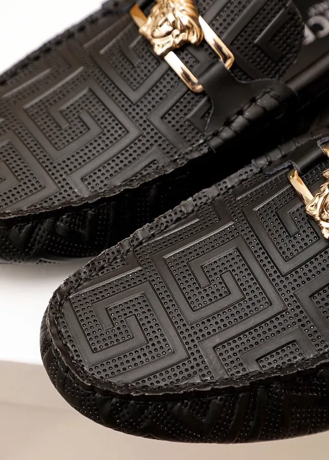 Versace Odissea Noir Doré Embossé Motif Greca Tête de Médusa Boucle Métal Loafer 21