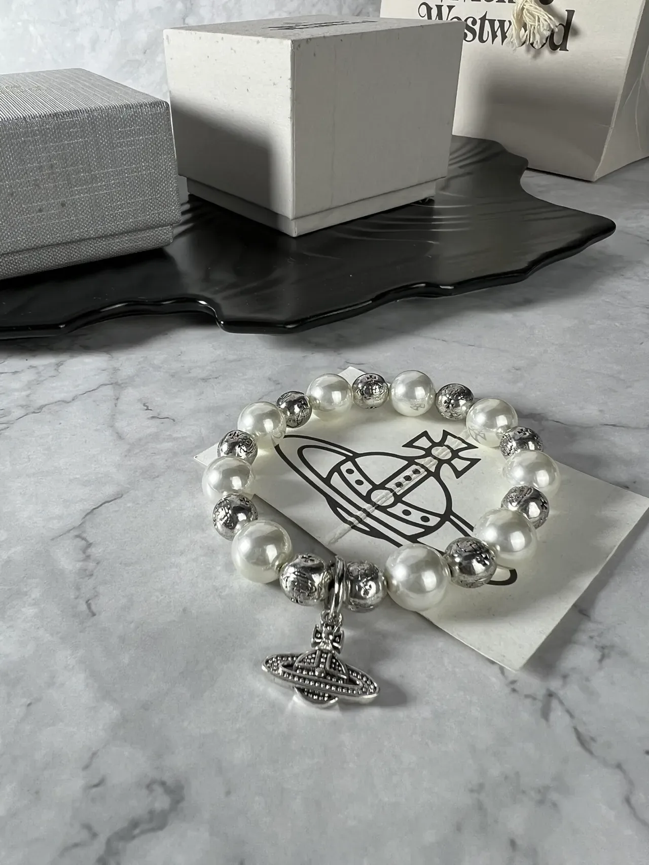 Vivienne Westwood Orb Bracelet White Pearl and Silver-Tone Bead Bracelet 3