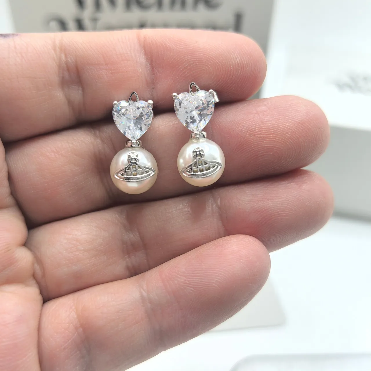 Vivienne Westwood Esfera Pérola Coração Vermelho Prata Cristal Tops Gota Pingentes Brincos 4