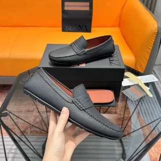 Zegna काला भूरा पेबल्ड लेदर पेनी स्ट्रैप लोफर