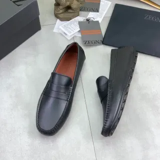 Zegna काला लेदर पेनी स्ट्रैप लोफर
