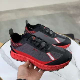 Zegna 黑红 网眼和合成材质鞋面 激进 lug 大底 跑鞋