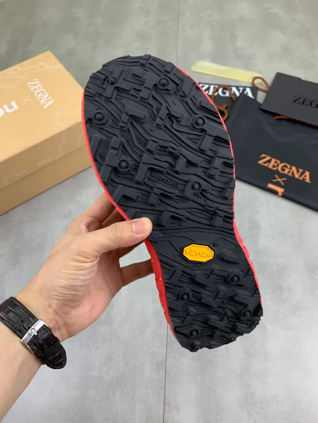 Zegna Noir Rouge Upper en Maille et Synthétique Semelle Lug Agressive Chaussures de Course 3