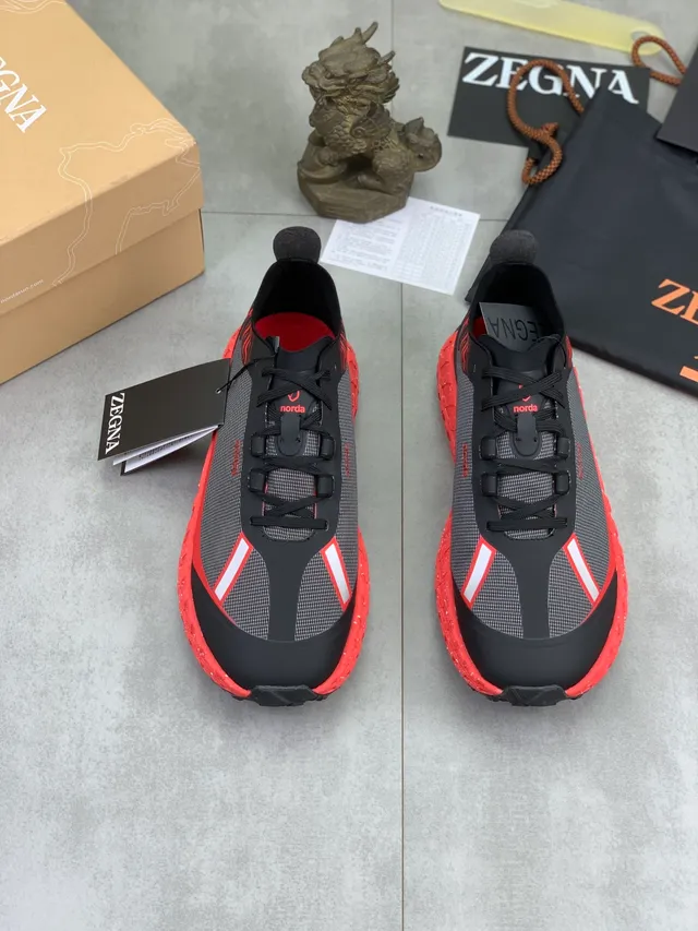 Zegna Noir Rouge Upper en Maille et Synthétique Semelle Lug Agressive Chaussures de Course 4