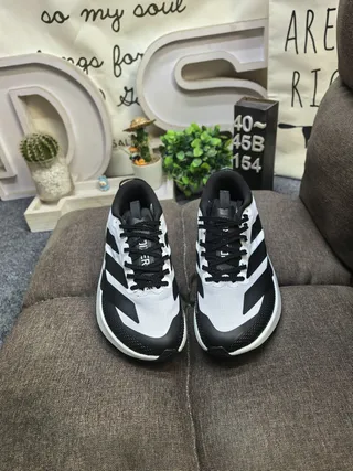 Adidas Adizero Evo SL ATR chaussures de course blanches et noires 10