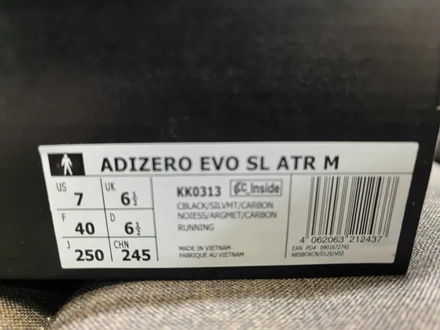 Adidas Adizero SLATR Tênis de corrida pretos prateados vermelhos 2