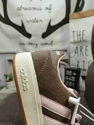 Adidas Beige Black Low-Top Suede-Like Upper Lifestyle Sneakers 13