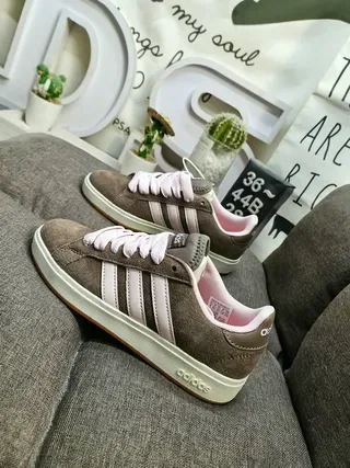 Adidas Beige Black Low-Top Suede-Like Upper Lifestyle Sneakers 17