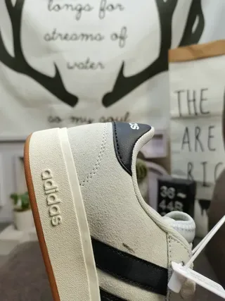 Adidas Beige Black Low-Top Suede-Like Upper Lifestyle Sneakers 23