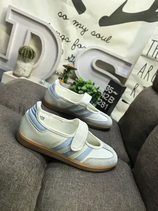Adidas Beige Blue Laceless Velcro Strap Three-Stripe Side Panel Lifestyle Sneakers 9