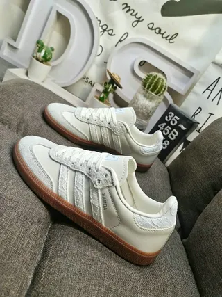 Adidas 米色棕色 低帮 系带 生活风格 运动鞋 7