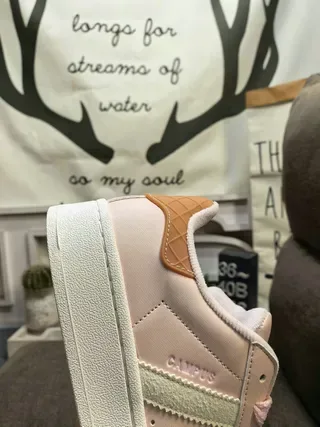 Adidas Beige Pink Low-Top Three-Stripe Lifestyle Sneakers 23