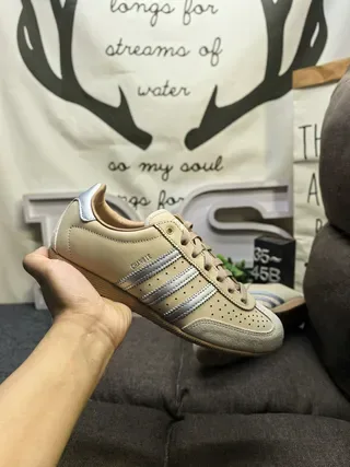 Adidas Beige Silver Low-Top Perforated Toe Lifestyle Sneakers 5